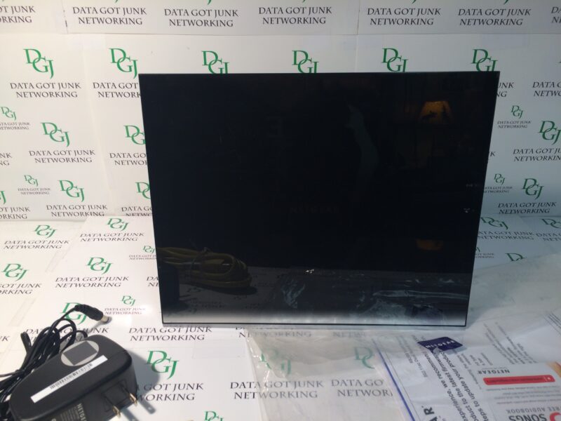 NETGEAR R6200 Smart Wifi Router R6200-100NAS Dual Band Gigabit