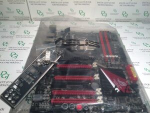 ASUS Crosshair IV Formula AM3 AMD 890FX SATA 6Gb/s USB 3.0 ATX AMD Motherboard