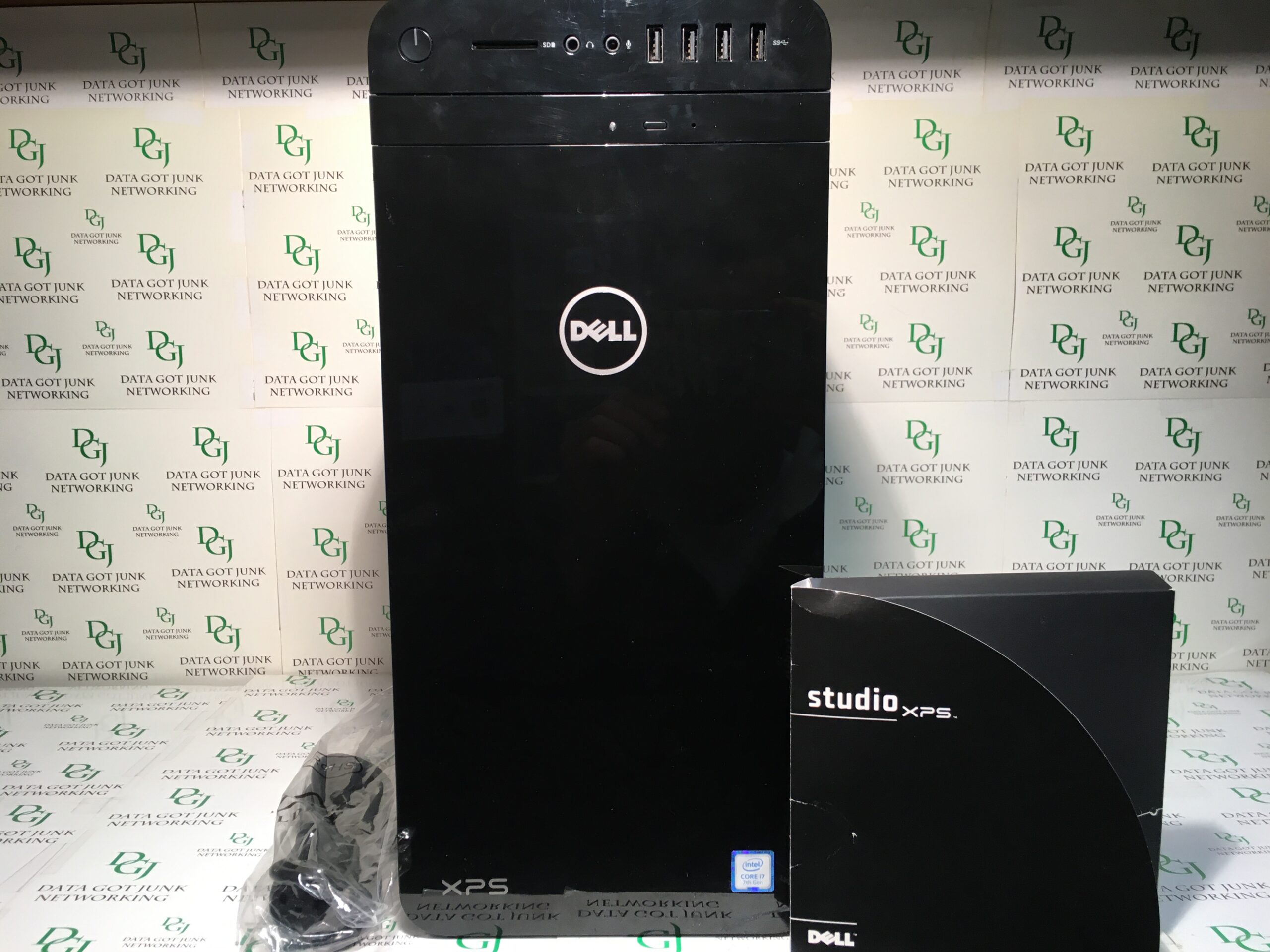 Dell XPS 8920 Gaming Tower Desktop Intel i7 480 RX 8GB Data Got Junk