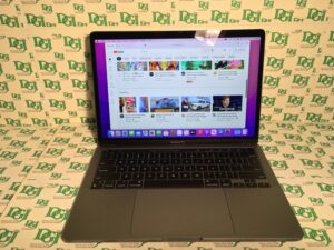 Apple MacBook Pro (13-inch 2020) M1