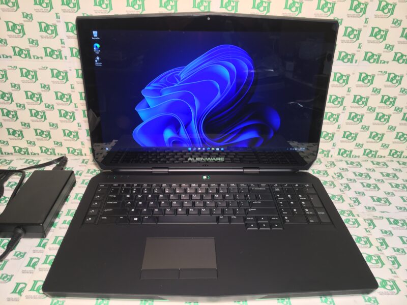 Dell Alienware 17 R2 i7-4980HQ 2.80GHz 128GB M.2 1TB HD 12GB Touchscreen GTX980M