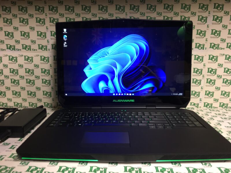 Dell Alienware 17 R2 i7-4980HQ 2.80GHz 128GB M.2 1TB HD 12GB Touchscreen GTX980M