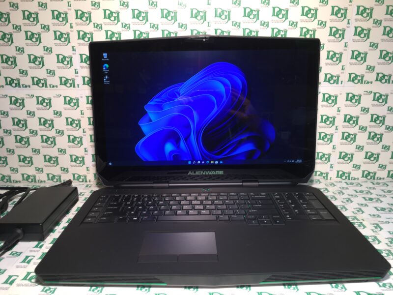 Dell Alienware 17 R2 i7-4980HQ 2.80GHz 128GB M.2 1TB HD 12GB Touchscreen GTX980M