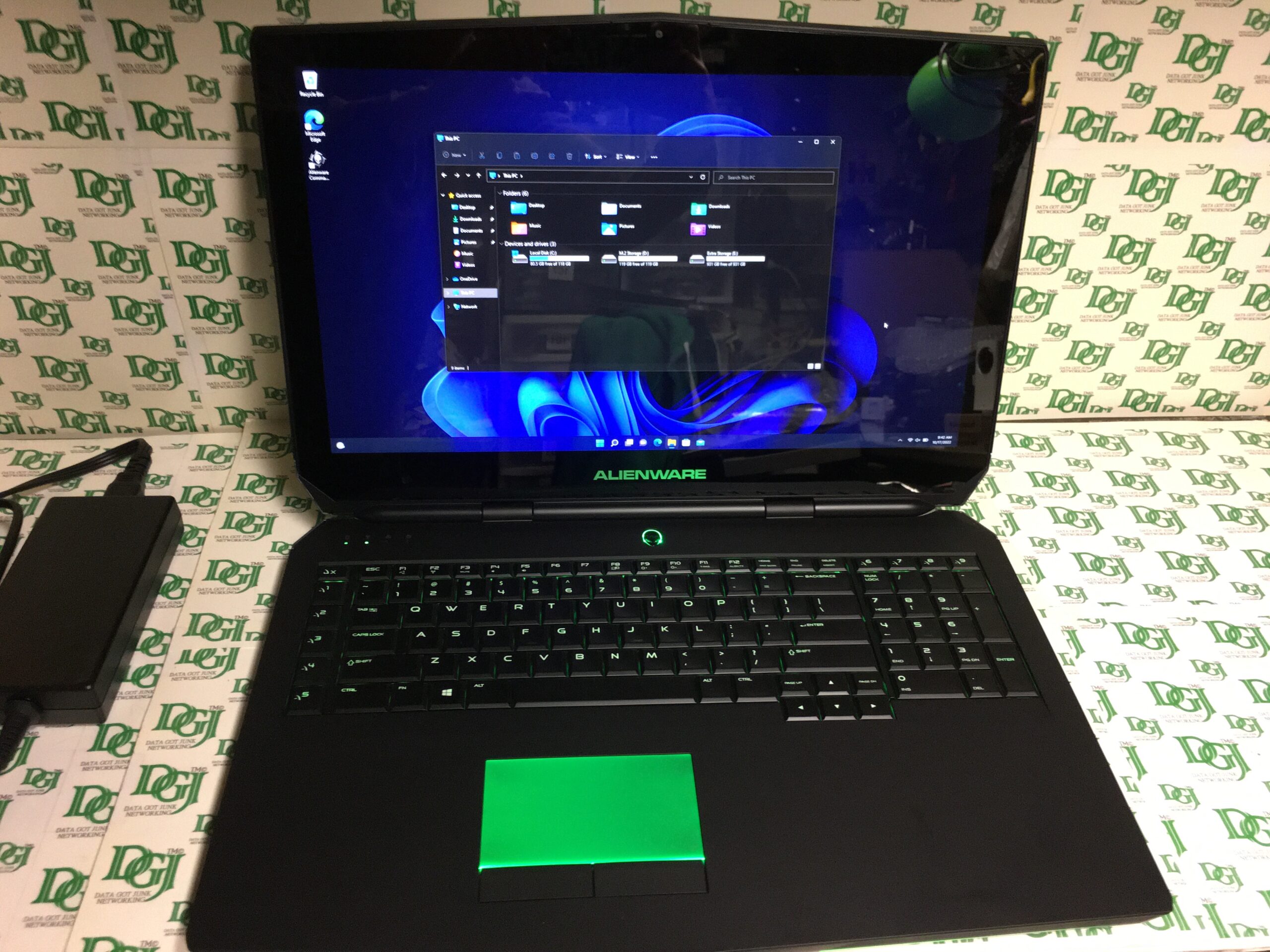 Alienware 17R2 i7 4980hq 16GB/256GB 980m