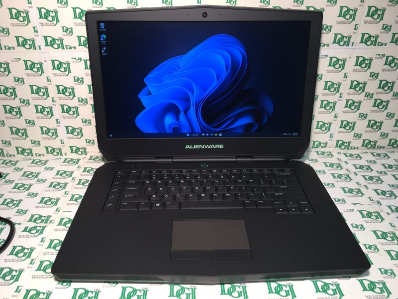 Dell Alienware 15 R2 i5-6300HQ 2.30GHz 256GB M.2 1TB 12GB DDR4 Nvidia GTX 965M